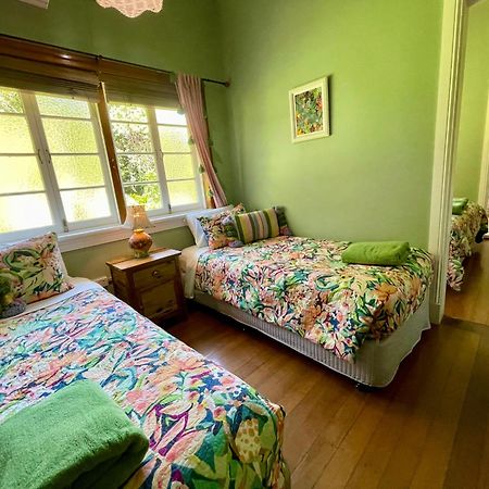 Отель Babinda Quarters Экстерьер фото