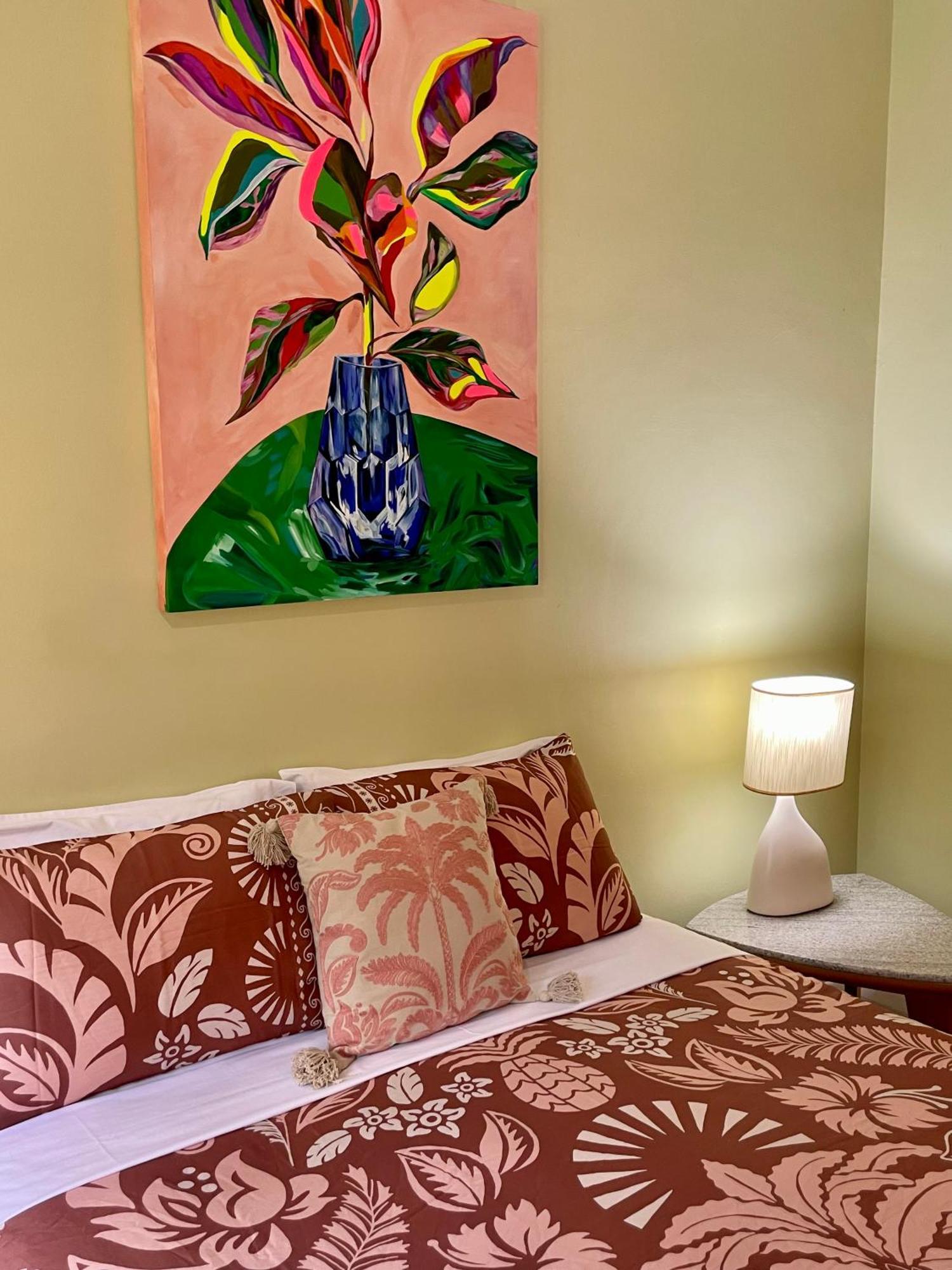 Отель Babinda Quarters Экстерьер фото