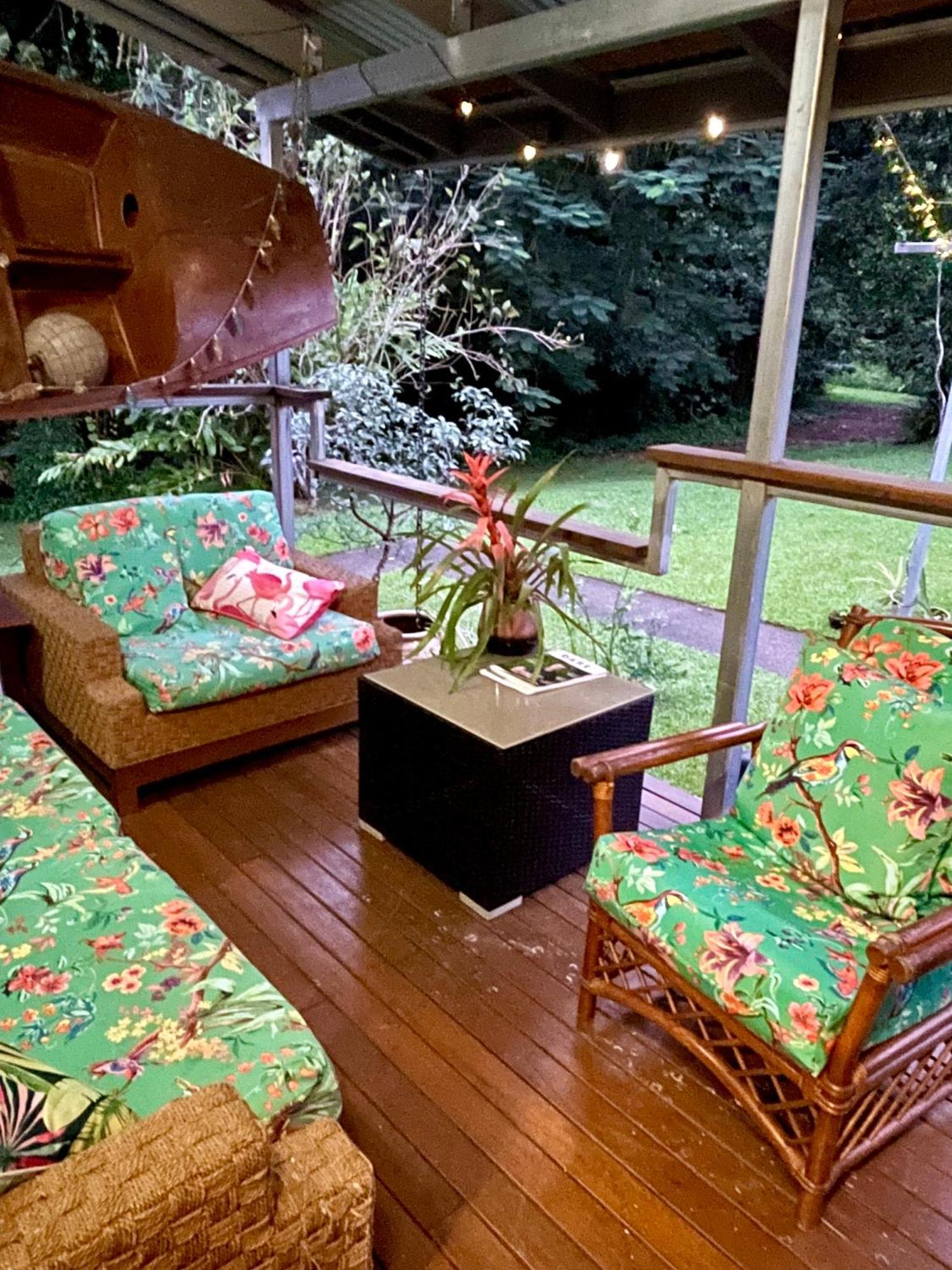 Отель Babinda Quarters Экстерьер фото