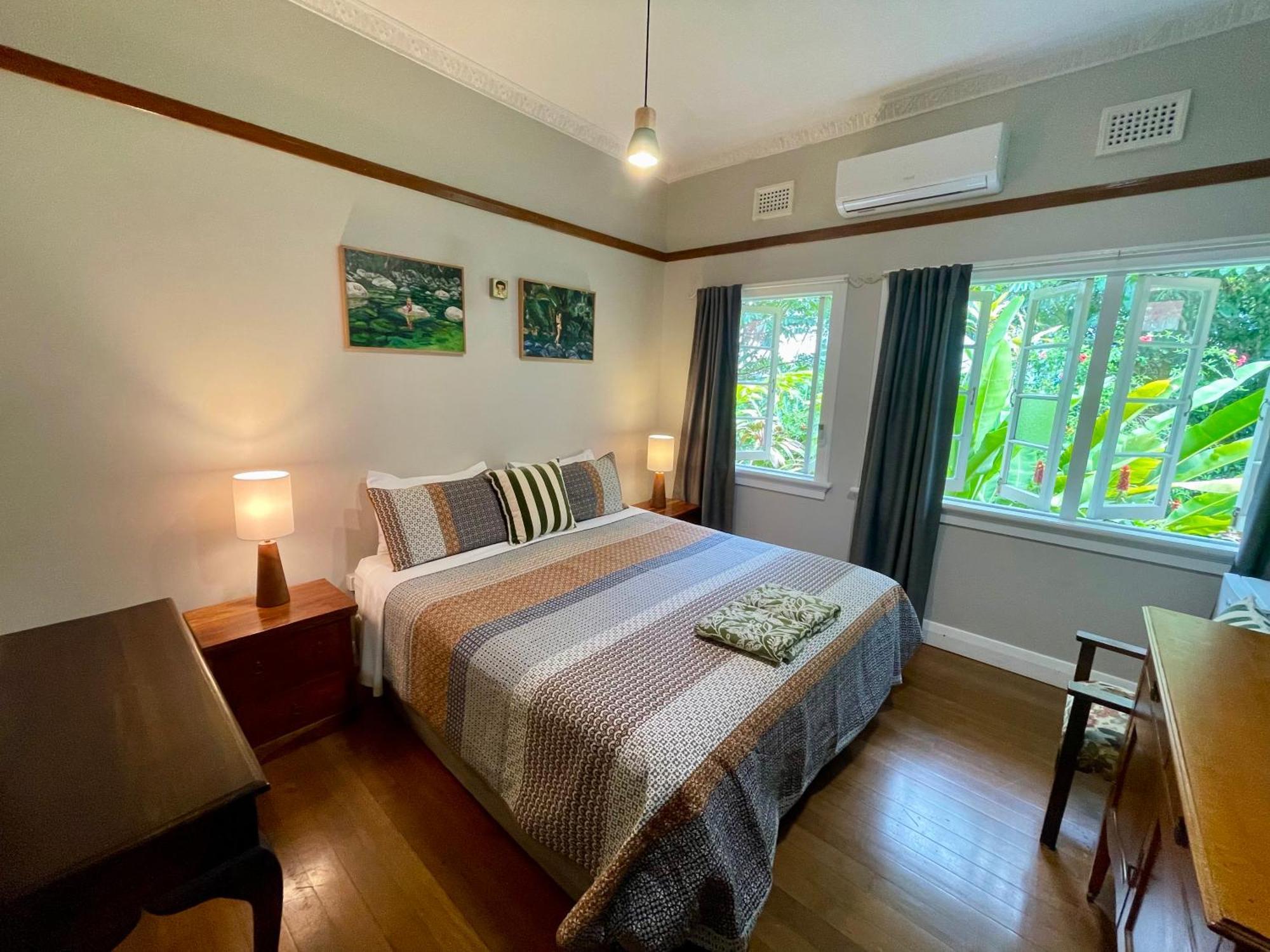 Отель Babinda Quarters Экстерьер фото