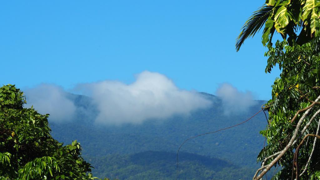 Отель Babinda Quarters Экстерьер фото